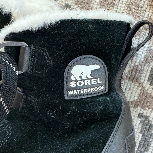 Sorel Waterproof Winter Boots Size 8 - Picture 5 of 7